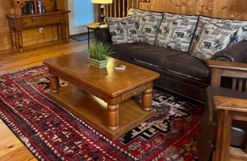 Blairsville Cabin | Lily At Blairsville 2 Bedroom Cabin by Redawning