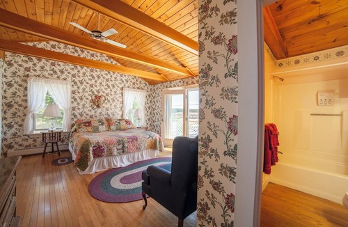 Prospect Harbor Bed & Breakfast | Acadia Oceanside Meadows Inn