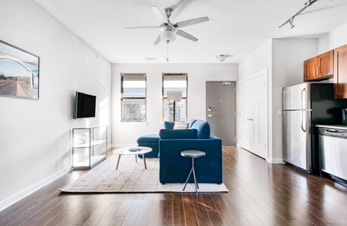 Music Row Apartment | CozySuites Music Row Bold 1BR in Nashville! 48