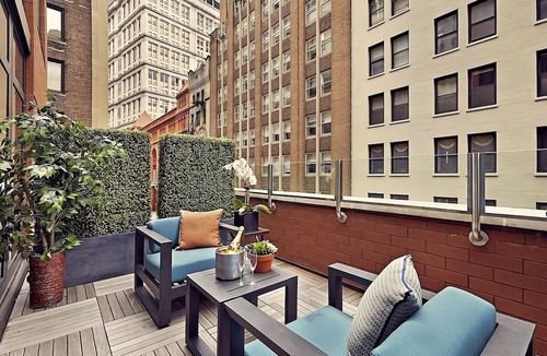 Financial District Hotel | Your Relaxing Getaway Awaits! Short Drive to South Street SeaPort & Battery Park