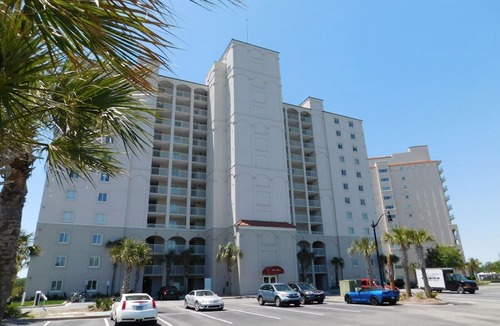 North Myrtle Beach Condo | Yacht Club Villas #1-503 Breathtaking Waterway Views in Barefoot!