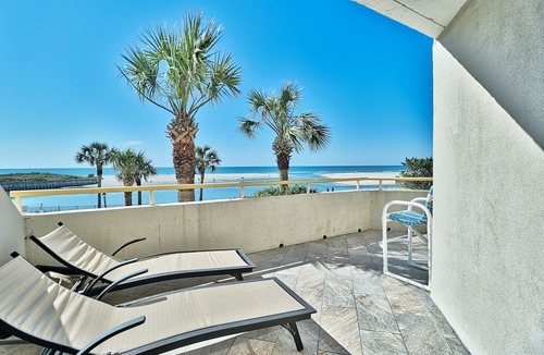 Briarcliffe Acres Condo | 1st Floor-XXL Oceanfront Balcony Ocean Creek Tower South Mid August Openings