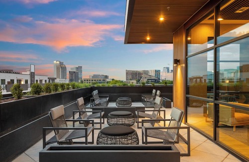 Music Row Apartment | 3-bedroom Penthouse with Pool and Private Balcony on Music Row