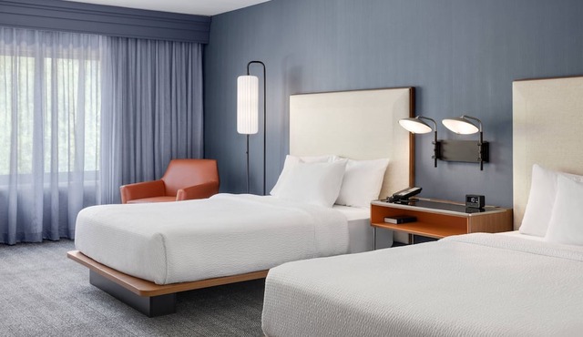 Courtyard by Marriott Portland Airport