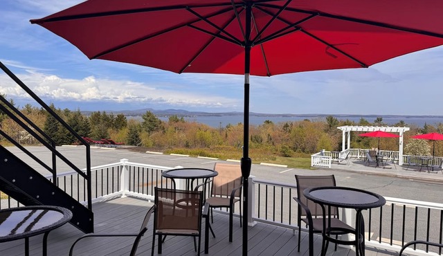 Acadia Ocean View Hotel