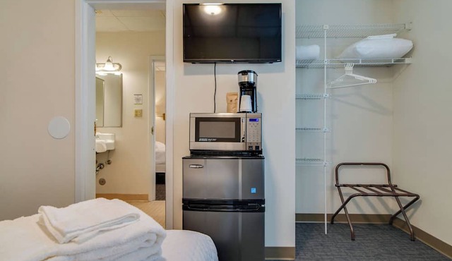 Music Row Historic Suite Haven!