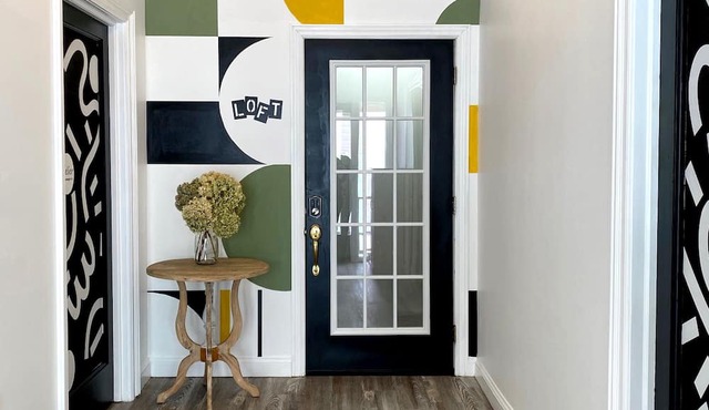 2 BR Loft - Walk to Farmers Market -Cafes -Breweries - Arts & Entertain District