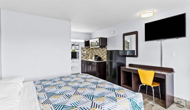 King Bed|Mobil Acc|Tub|Nsmk|Kitchen