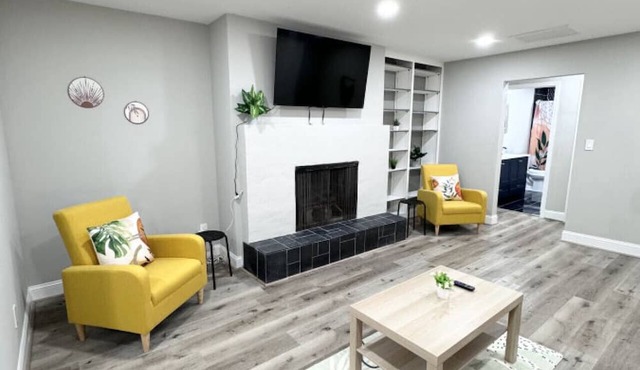 Spacious Jamestown 3BR | Near Furniture Market