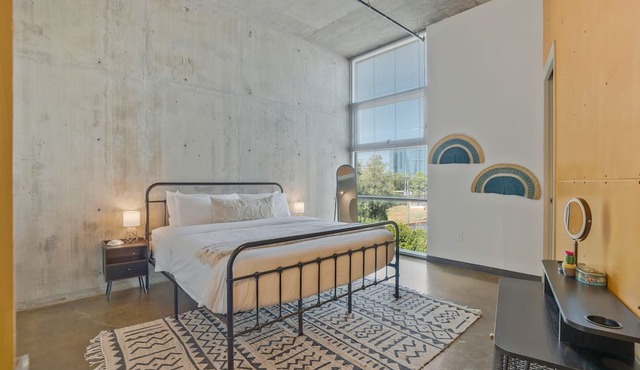 Gulch Vibes: Modern 2BR Loft