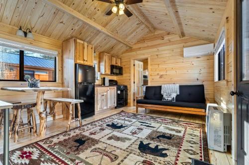 Cozy ski cabin #5 W/Bunk Room, 5 beds
