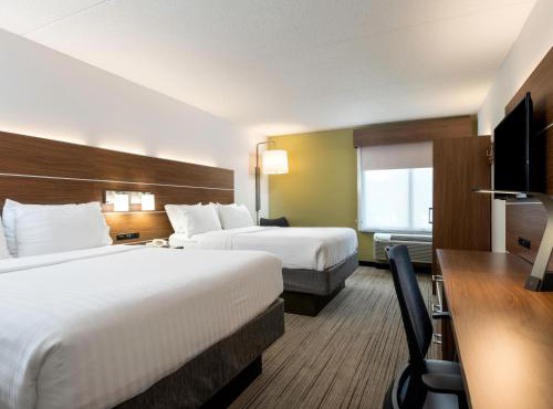 Holiday Inn Express & Suites Charlotte Arpt-Belmont by IHG