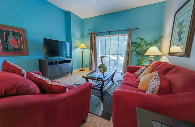 Lovely 3BR 2 Bath Orlando Area Resort Condo